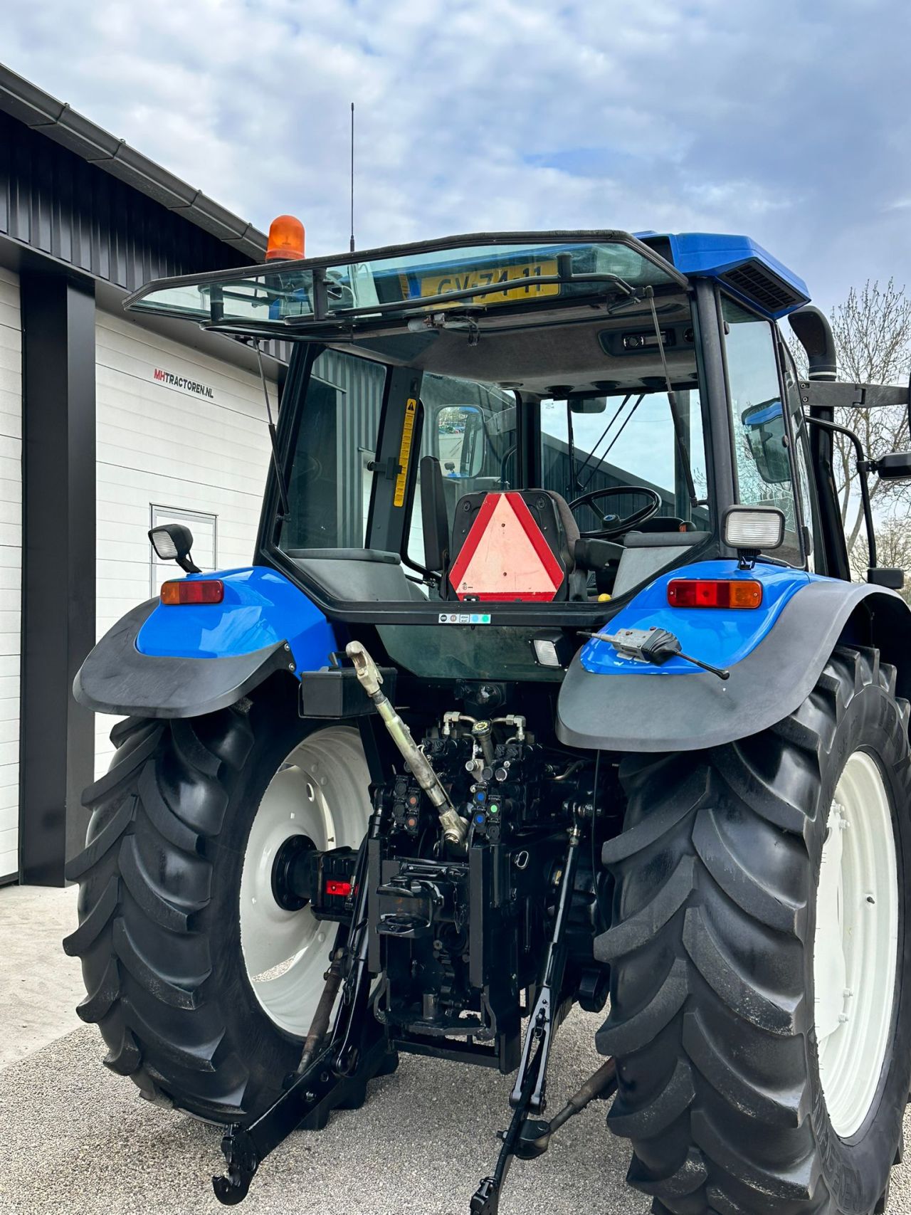 New Holland TS 90