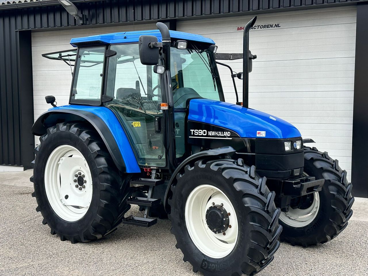 New Holland TS 90