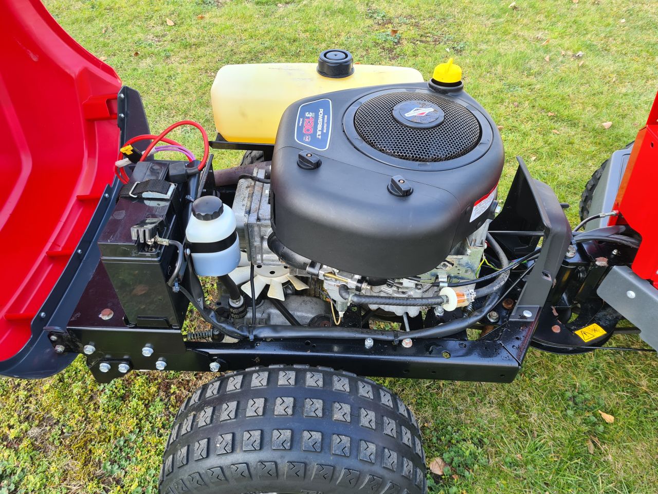 Castelgarden XK 140 HD frontmaaier zitmaaier hydrostaat.