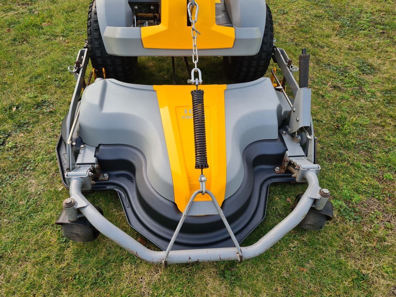 Stiga park Excellent frontmaaier hydrostaat 2 cilinder Vanquard.