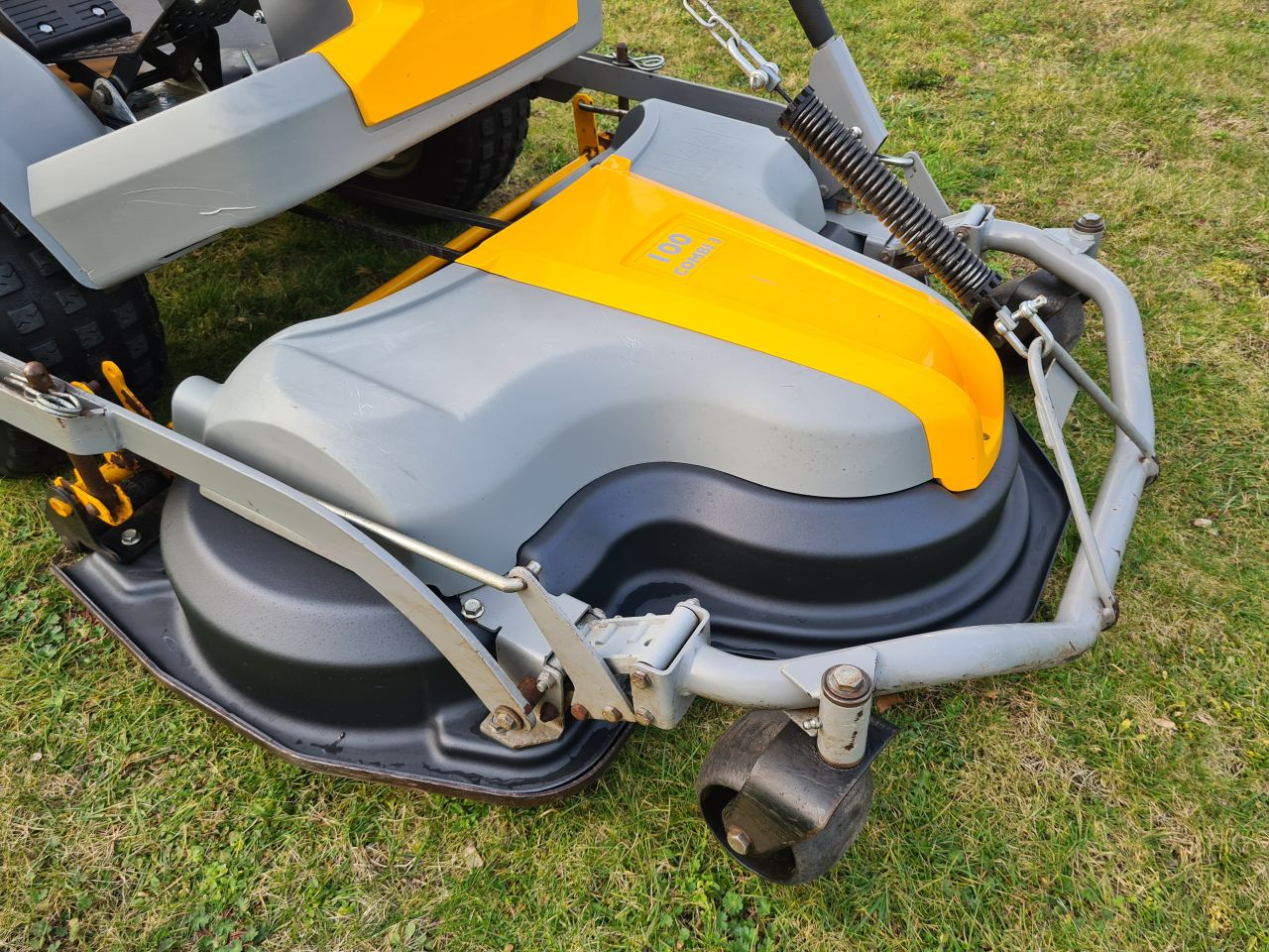 Stiga park Excellent frontmaaier hydrostaat 2 cilinder Vanquard.