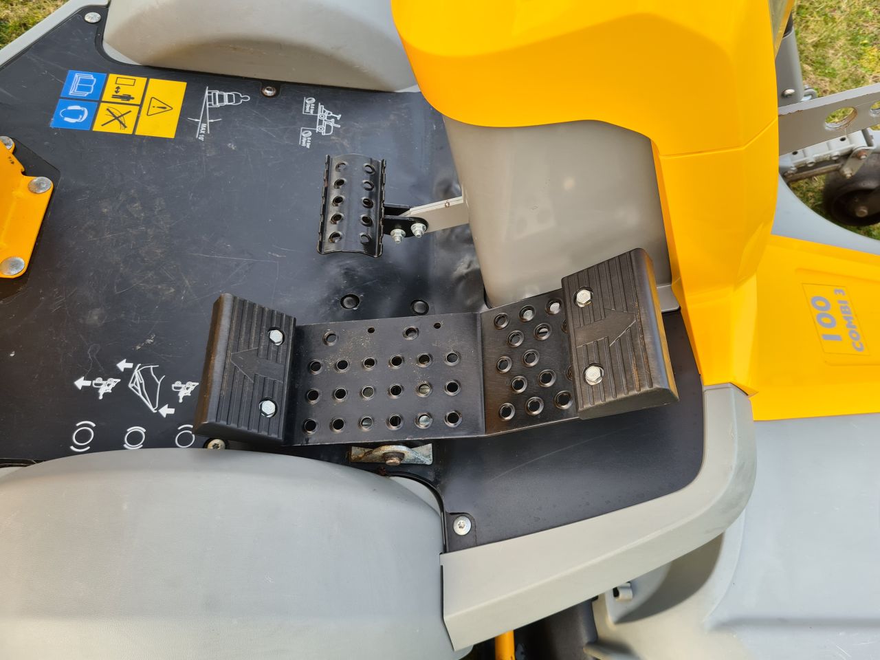 Stiga park Excellent frontmaaier hydrostaat 2 cilinder Vanquard.