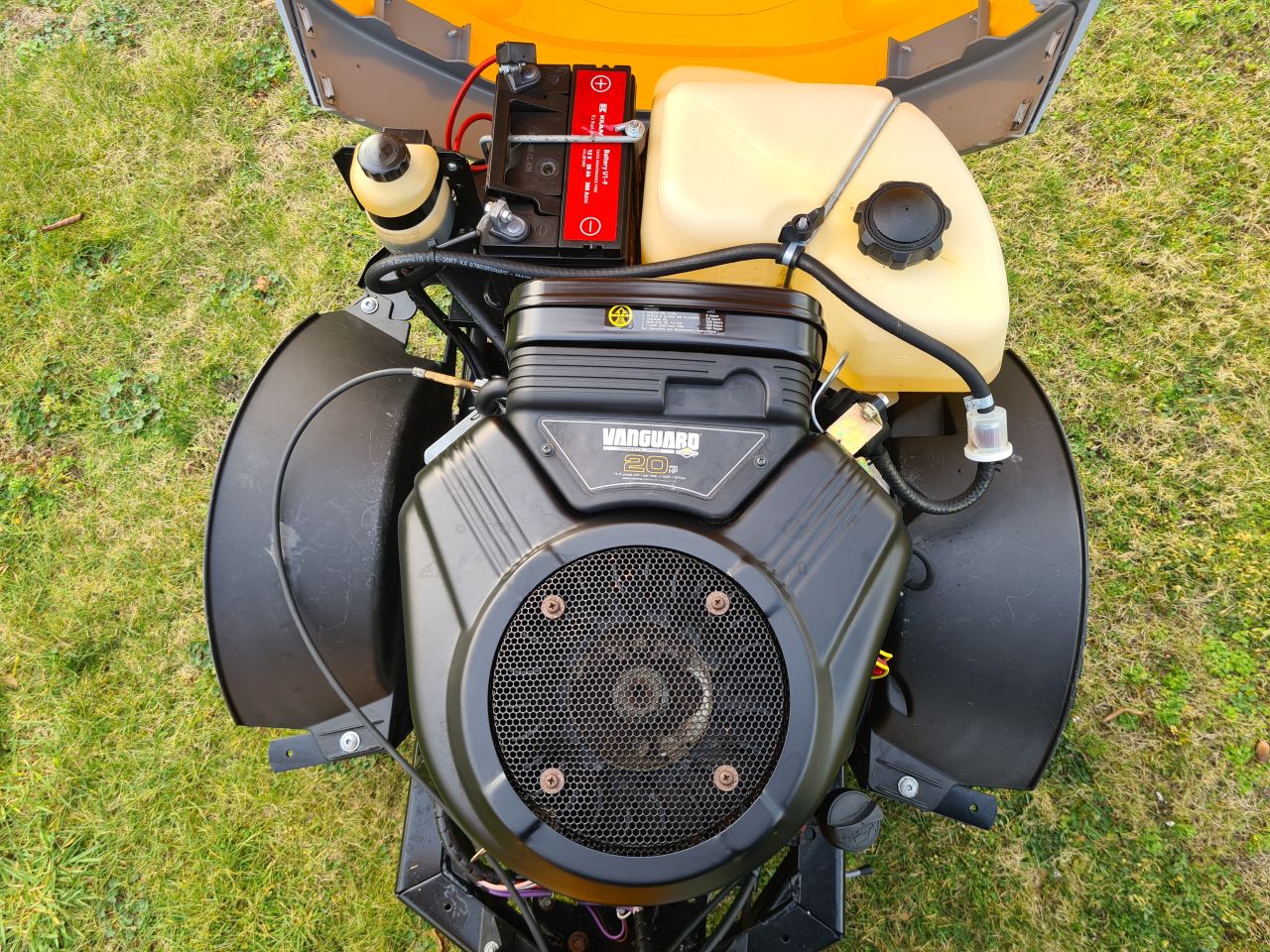 Stiga park Excellent frontmaaier hydrostaat 2 cilinder Vanquard.