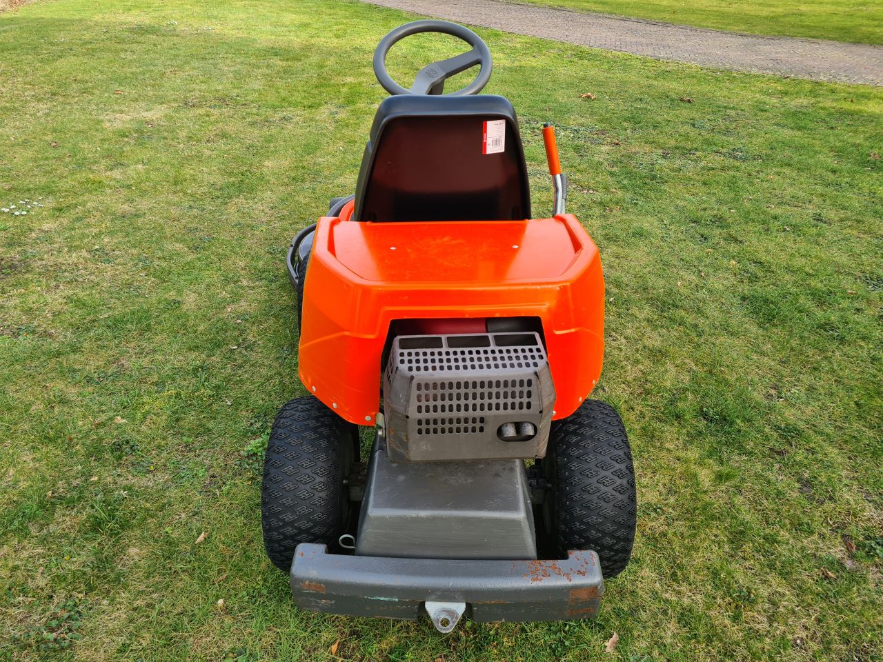 Husqvarna Rider 16 hydrostaat frontmaaier mulch maaier.