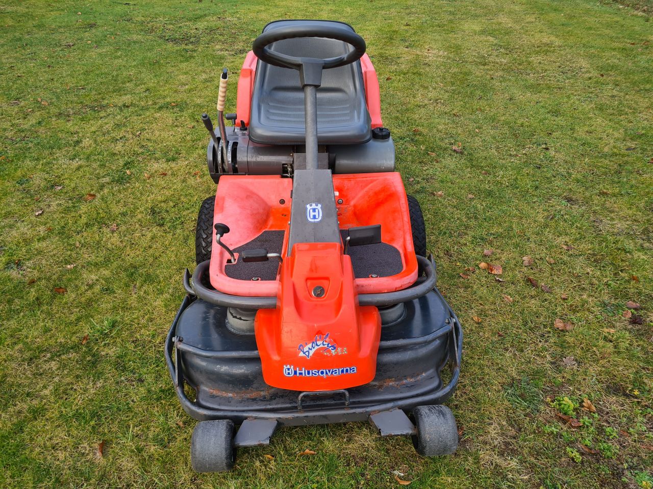 Husqvarna Rider 13 hydrostaat frontmaaier mulch maaier.