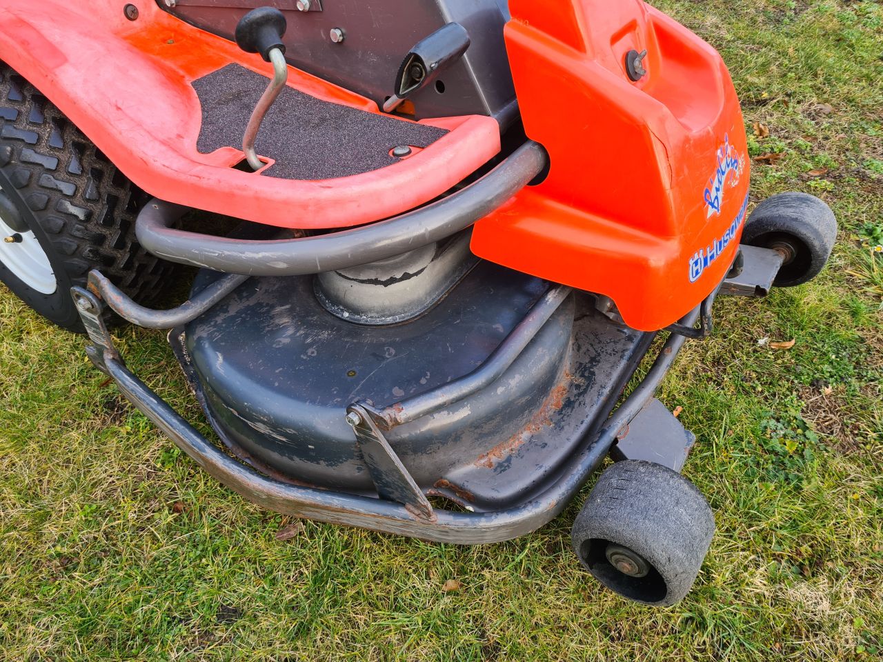 Husqvarna Rider 13 hydrostaat frontmaaier mulch maaier.