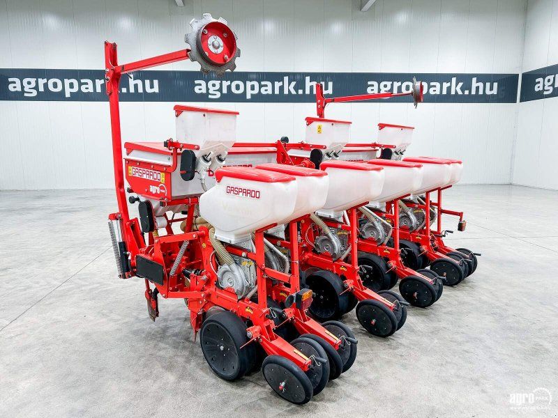Maschio MTE 6-row precision planter, 1,200 L fertilizer hopper, microgra