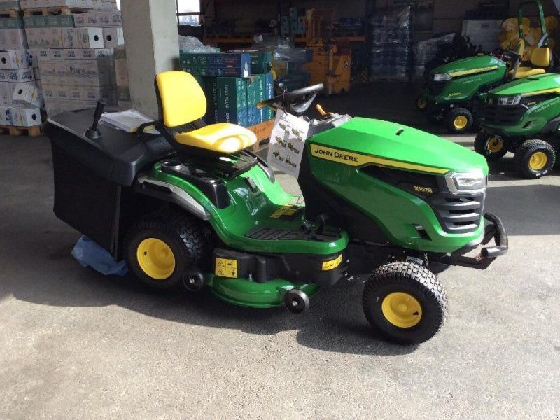 John Deere X167R