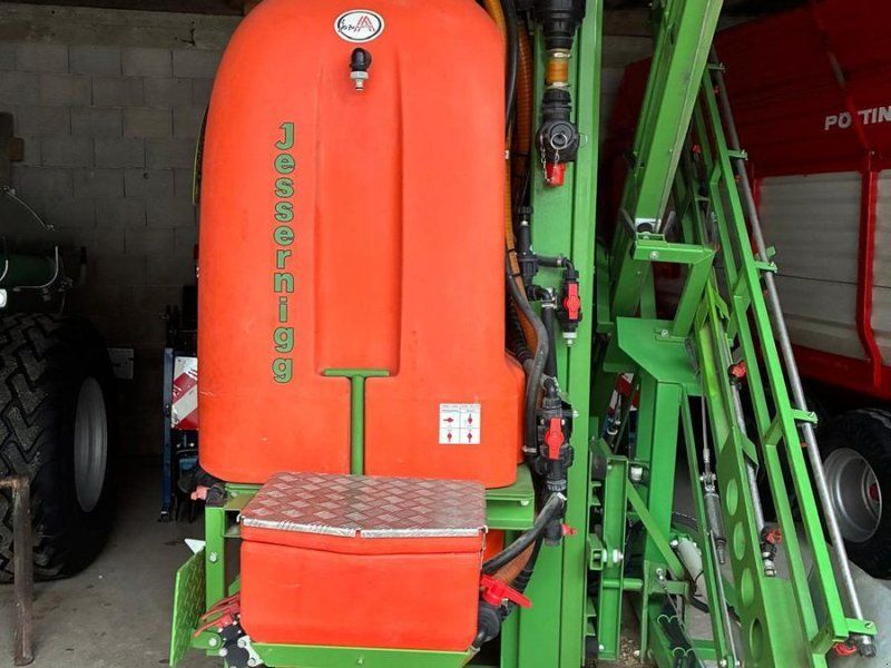 Jessernigg Prolight 1400 mit 15m hydr. klappbaren Spritzges