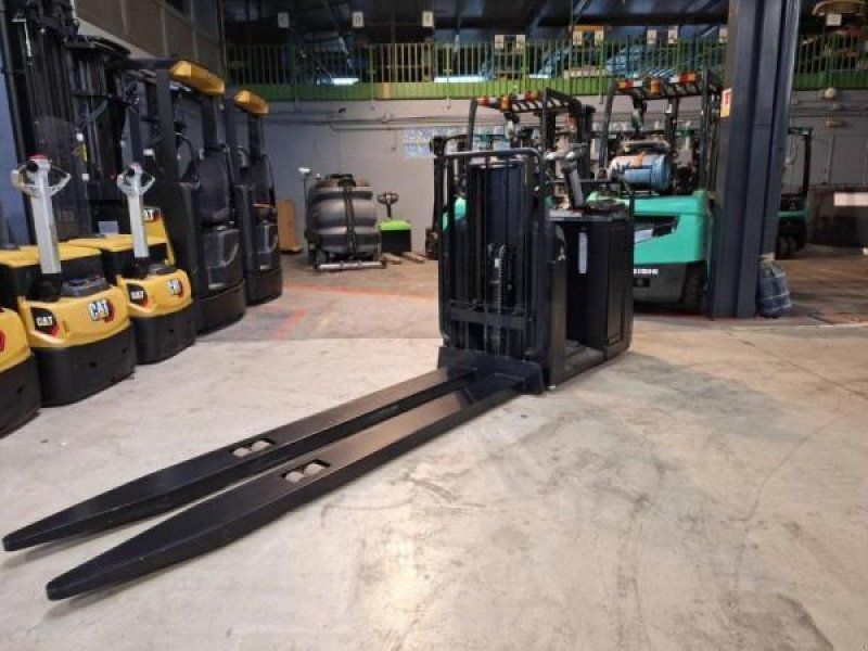 Mitsubishi B20N2X fourches levée ergonomique 2400mm