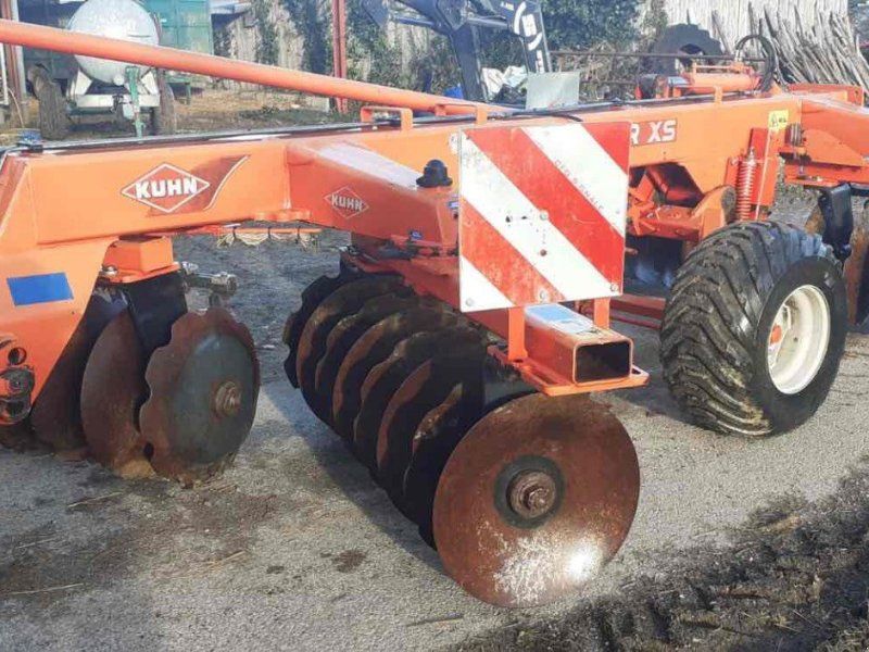 Kuhn XS 32