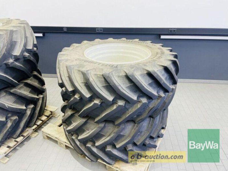 Trelleborg 710/60R42+ 600/60R30 VALTRA