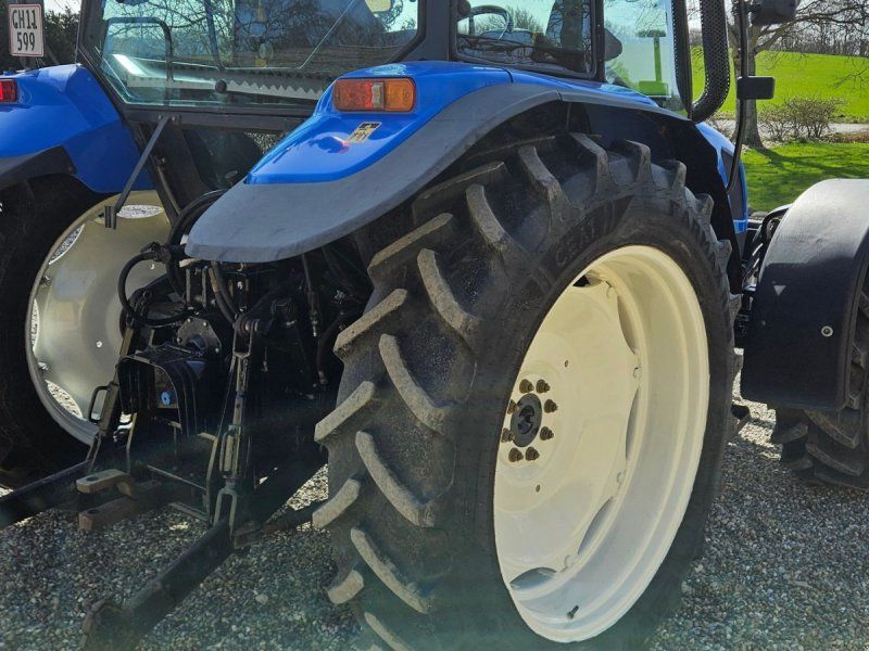 New Holland TL 90