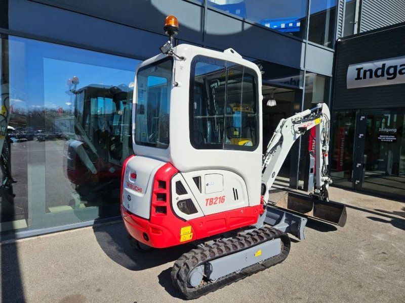 Takeuchi TB 216