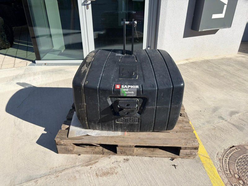 Saphir aus Stahlbeton 650 kg