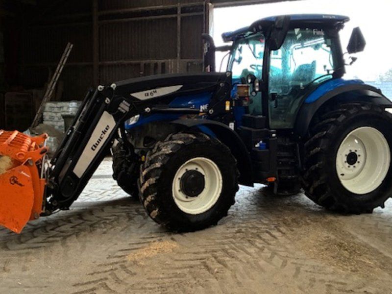 New Holland T7165S