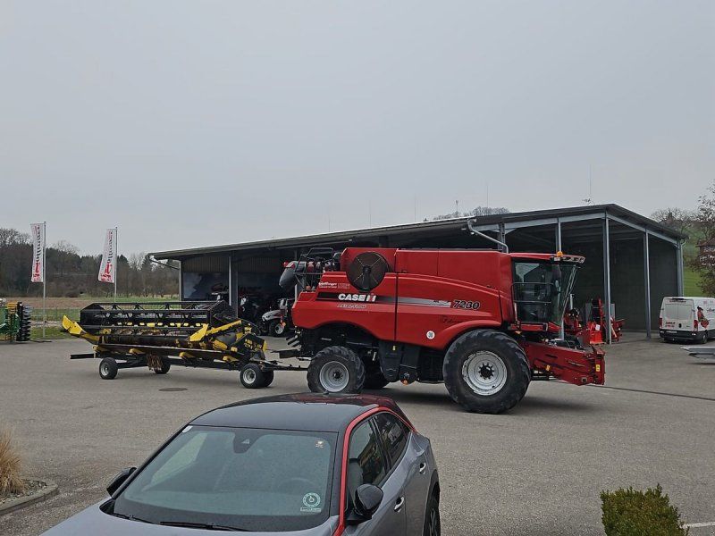Case IH Axial-Flow 7230