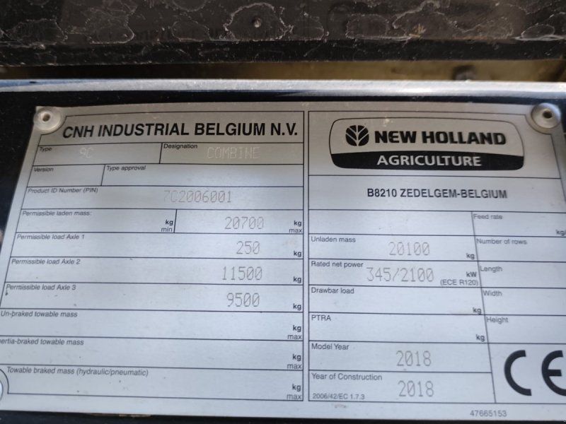 New Holland CR 8.90