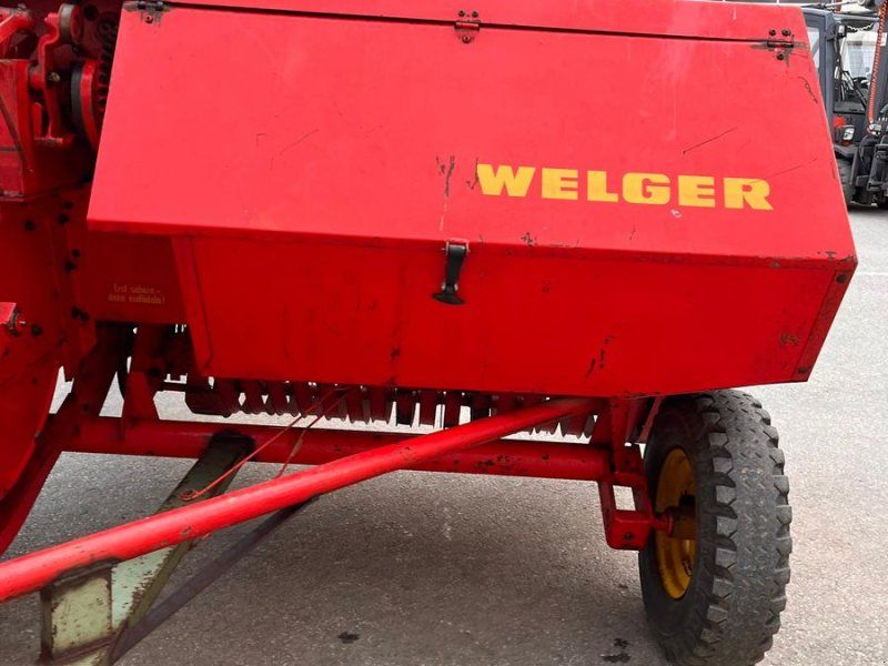 Welger AP45 mit Anhänger