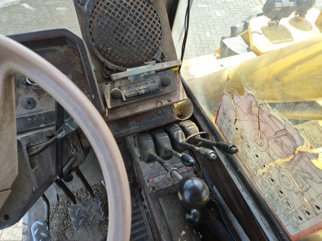 JCB 525-4 verreiker met kenteken.