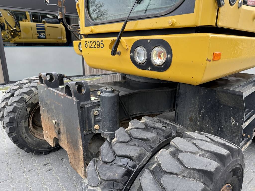 Komatsu PW 180-10 wielkraan