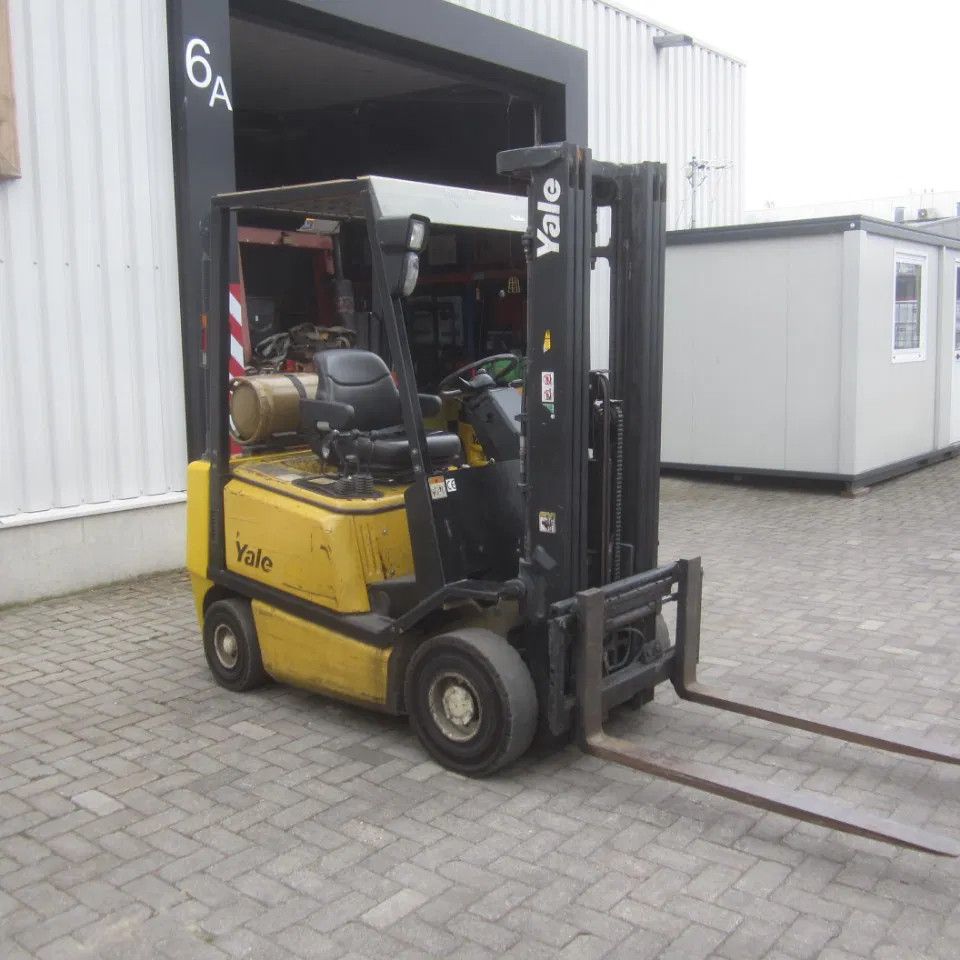 Yale GLP16, LPG-gas, triplex, side shift, container mast.