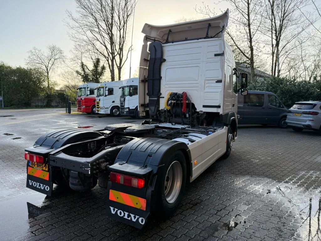 Volvo FM 370 Globetrotter 649.809KM NL Truck APK/TUV 10-2026