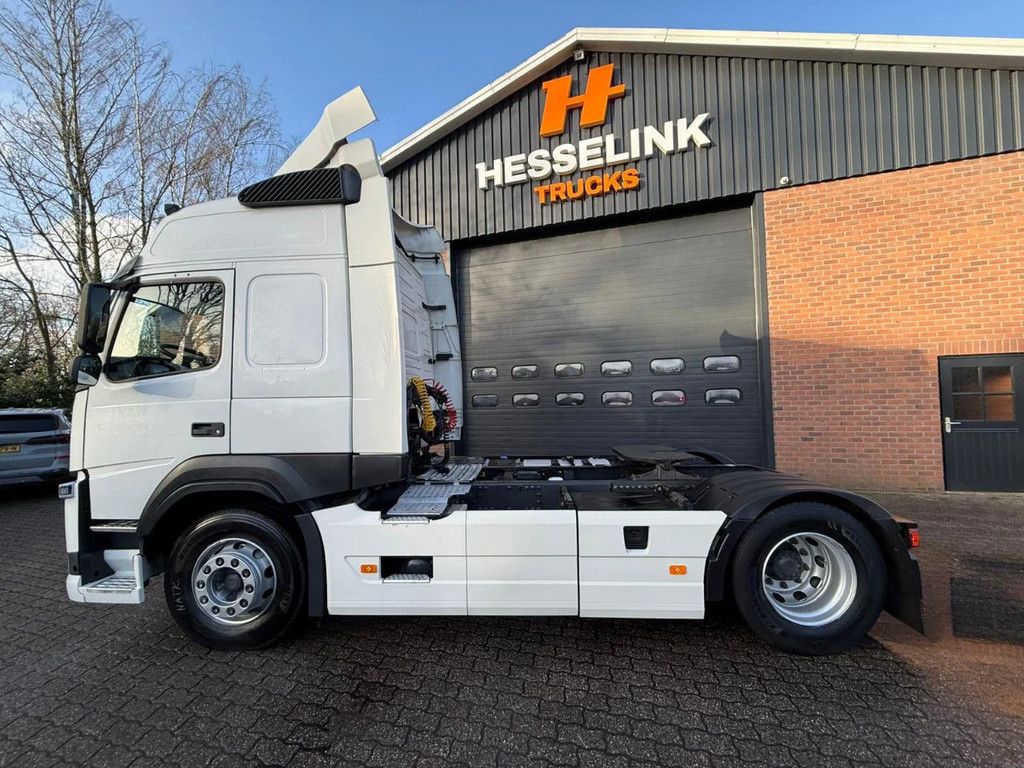 Volvo FM 370 Globetrotter 649.809KM NL Truck APK/TUV 10-2026