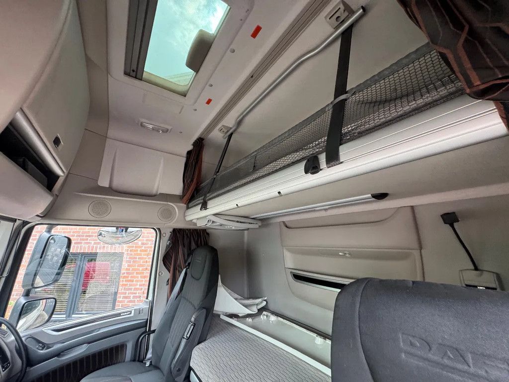 DAF XF 480 SSC Super Space 2x tank LED PTO-Prep 338.054M ACC