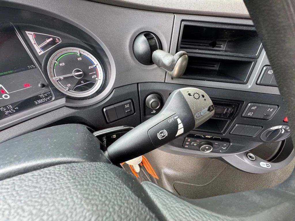 DAF XF 480 SSC Super Space 2x tank LED PTO-Prep 338.054M ACC