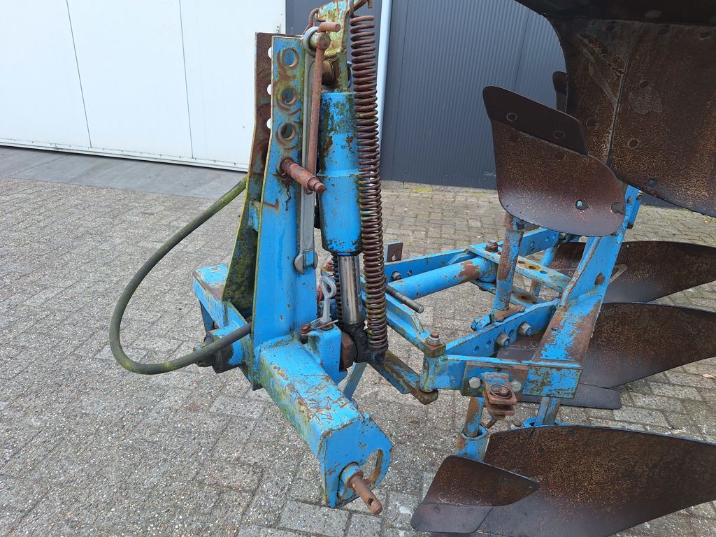 Lemken OPAL 90
