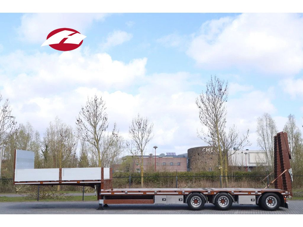 HRD STLM 3N | 3-AXLE | SLIDING RAMPS | STEER & LIFT AXLE