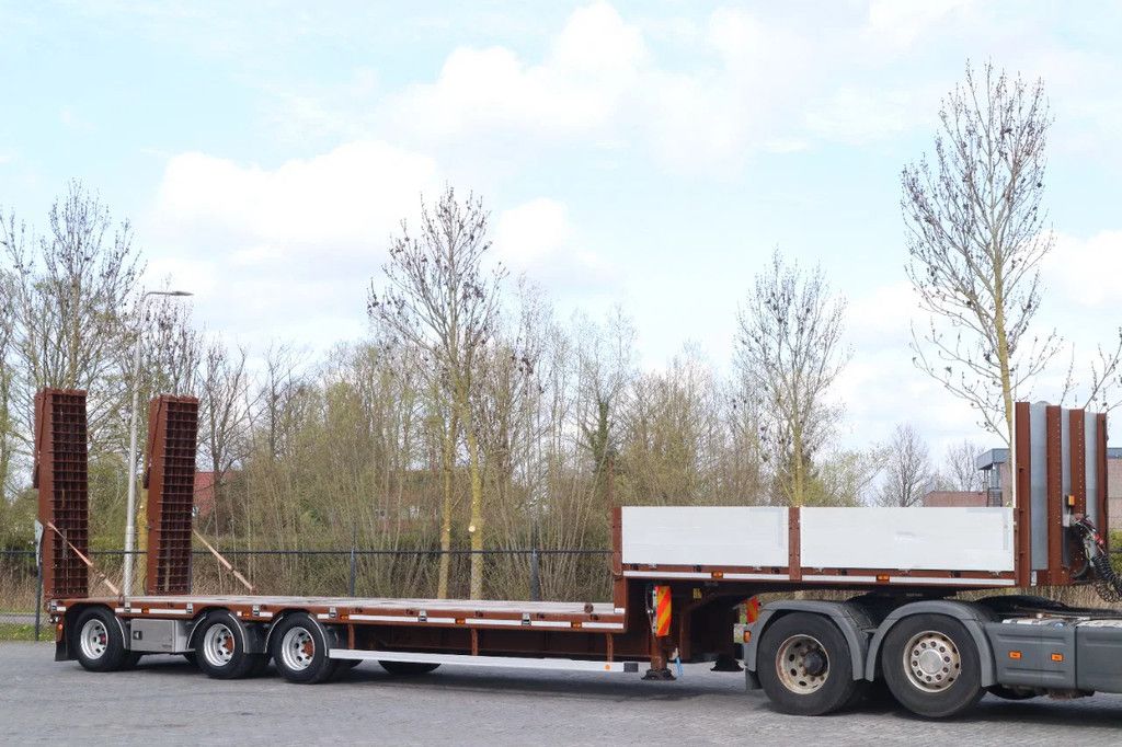HRD STLM 3N | 3-AXLE | SLIDING RAMPS | STEER & LIFT AXLE