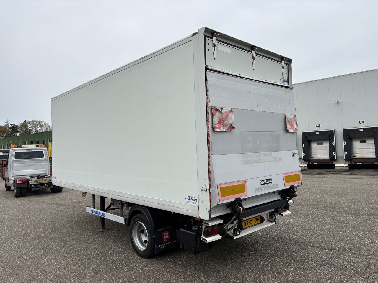 Be oplegger 6.6 ton gesloten laadklep 1000 kg