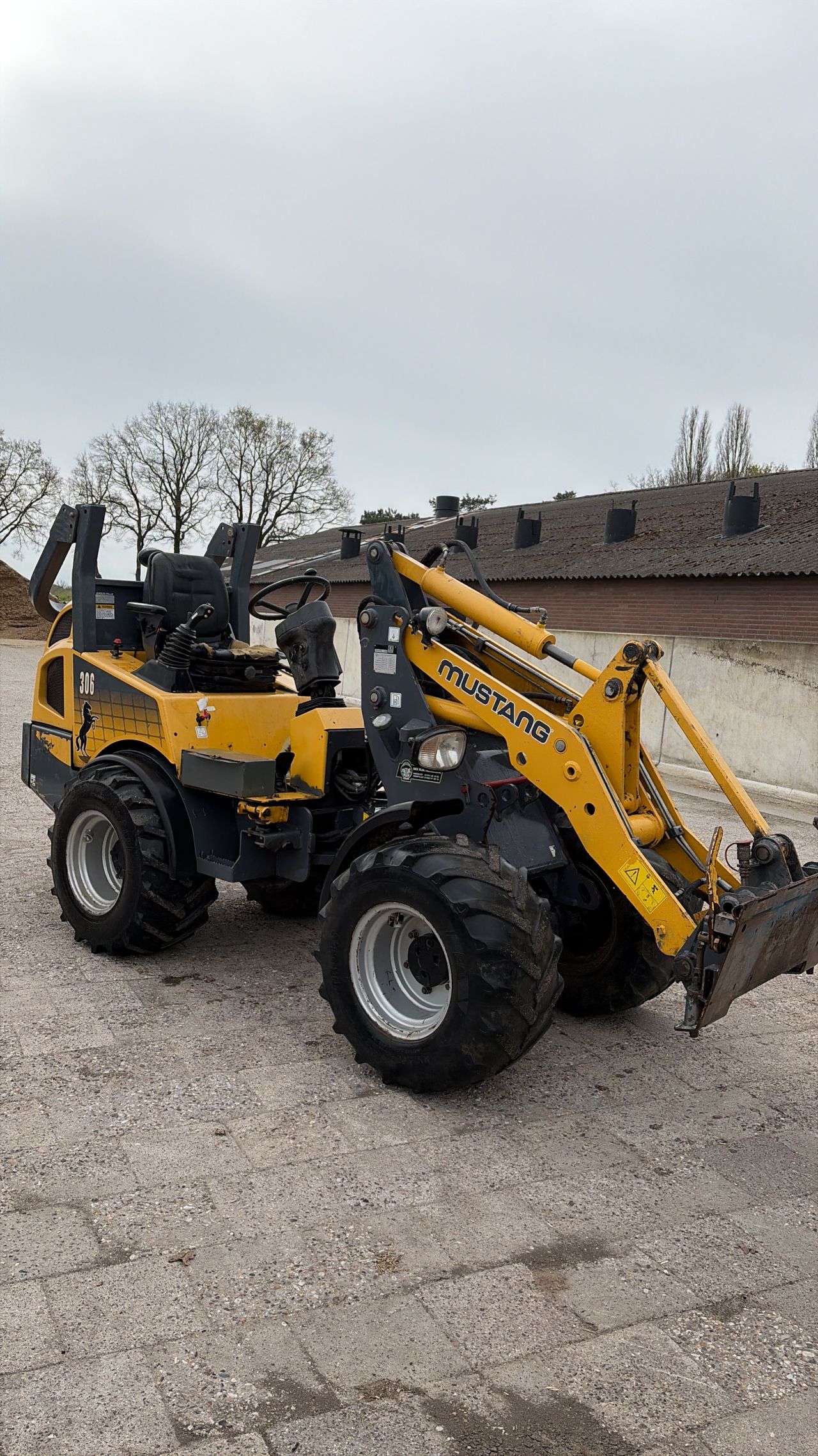 Mustang 306 met aanbouwdelen