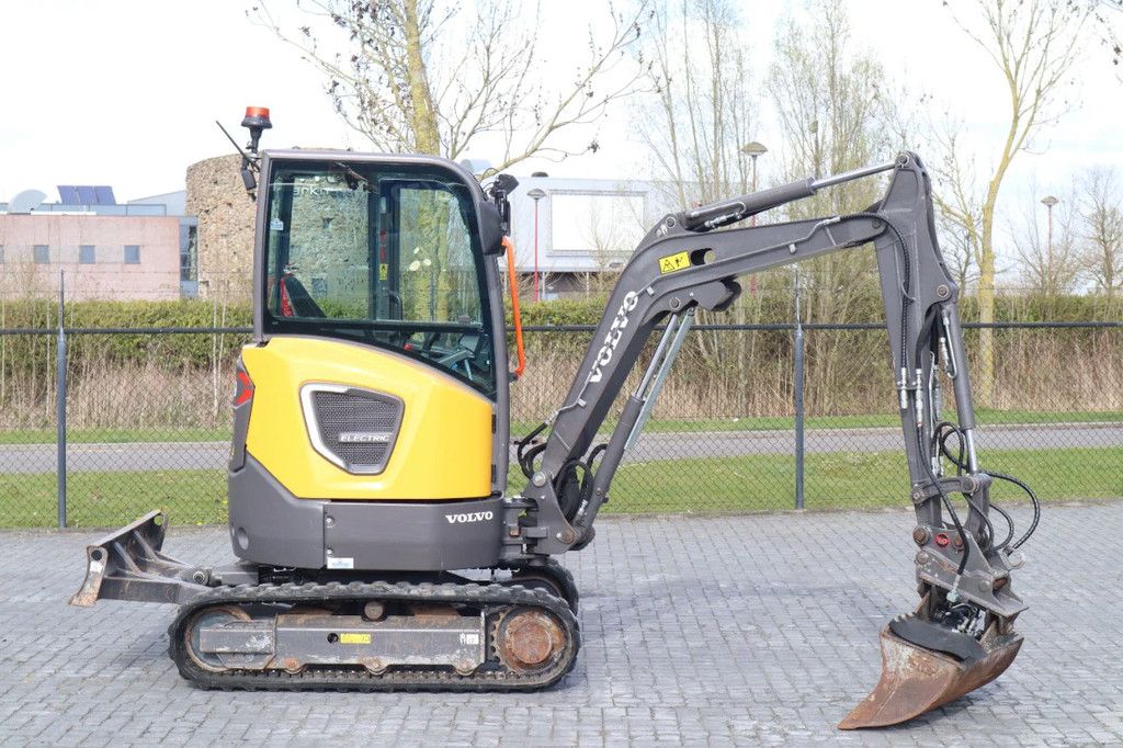 Volvo ECR25 ELECTRIC | JECR25D | TILTBUCKET | BUCKET | LOW HOURS