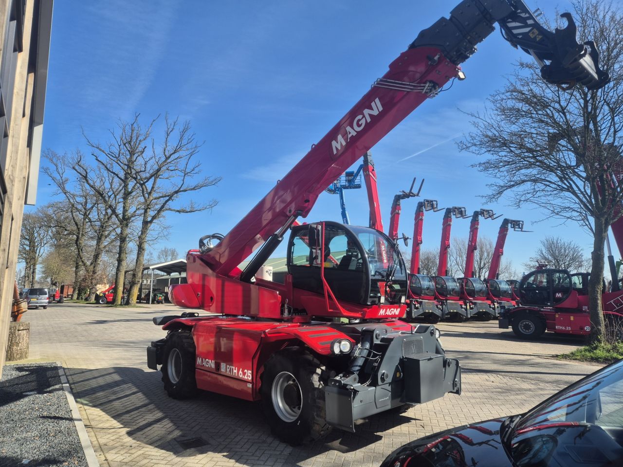 Gebruikte MAGNI RTH 6.25 roterende verreiker met hefhoogte 25 m