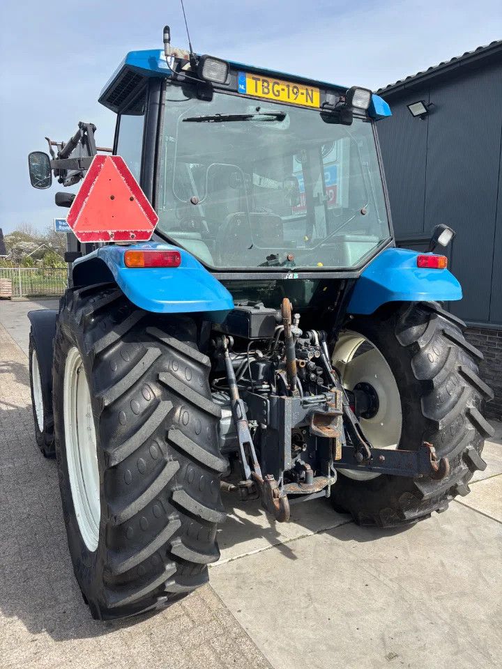 New Holland TS 90