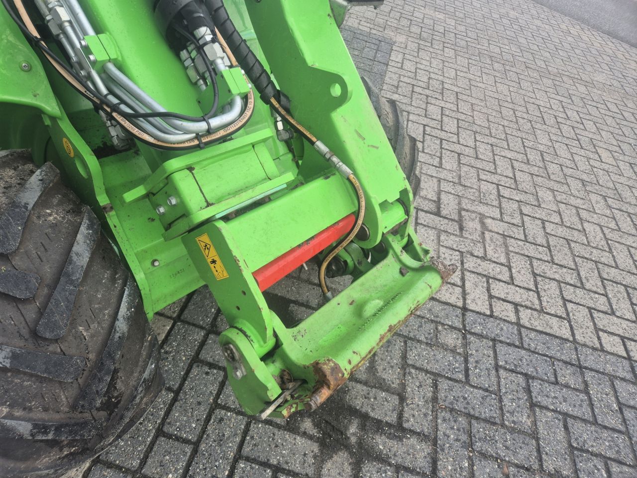 Gebruikte AVANT 530 optidrive minilader met gewicht van 1460 kgs