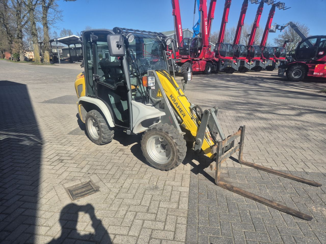 KRAMER 5035 minishovel met gewicht van 2250 kgs