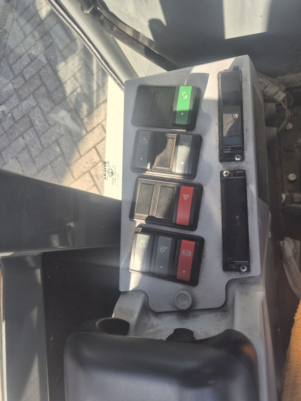 KRAMER 5035 minishovel met gewicht van 2250 kgs