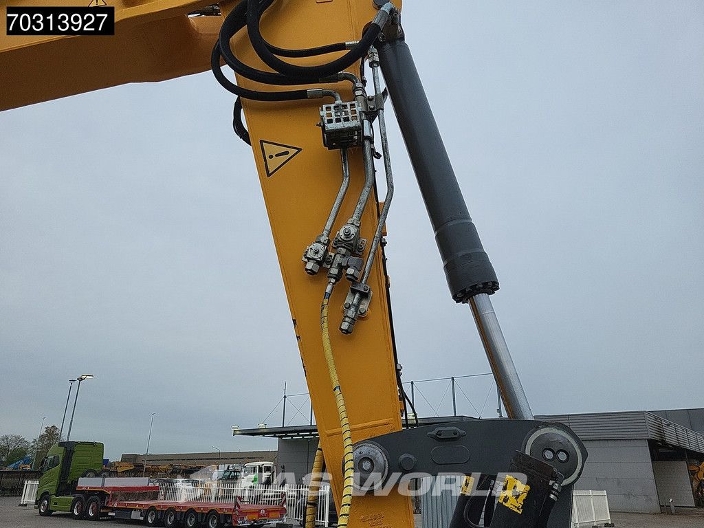 Liebherr R926 LC Trimble GPS - Engcon