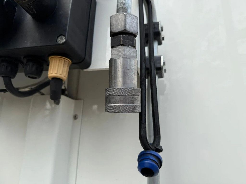 Kraker 92m3 Cargo Floor GMP, Top condition