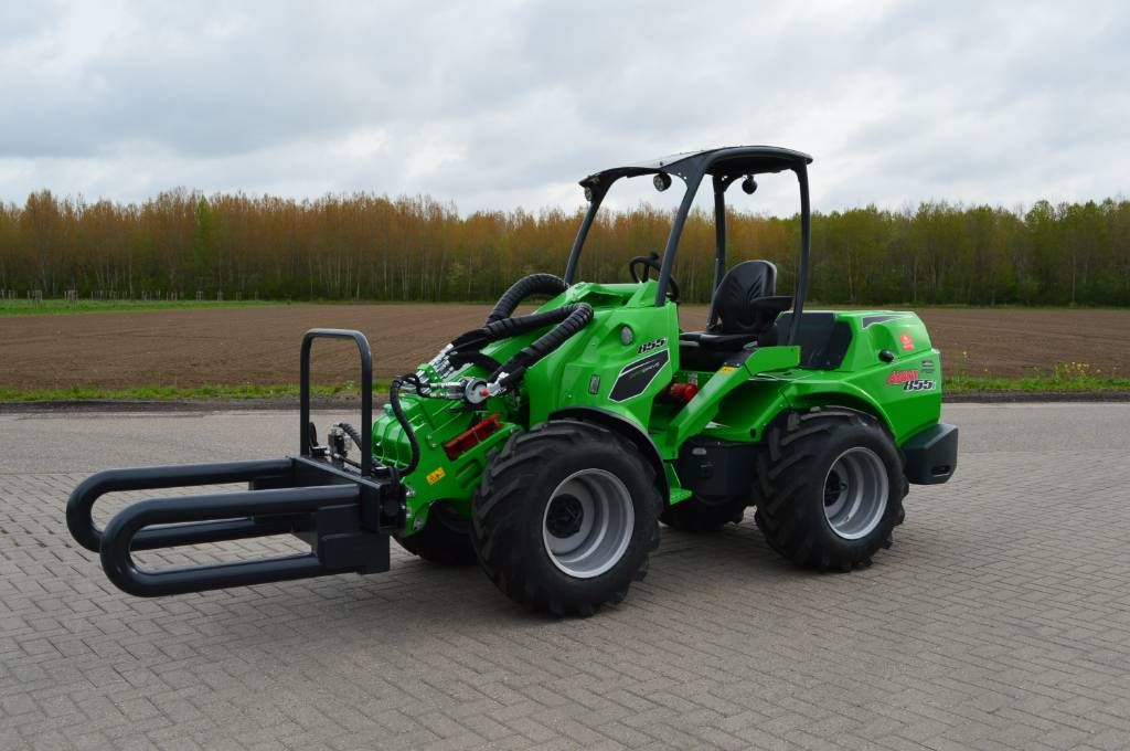 Avant 855i TDL Kniklader/Shovel