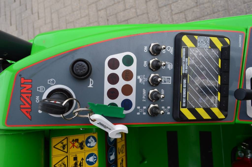 Avant 855i TDL Kniklader/Shovel