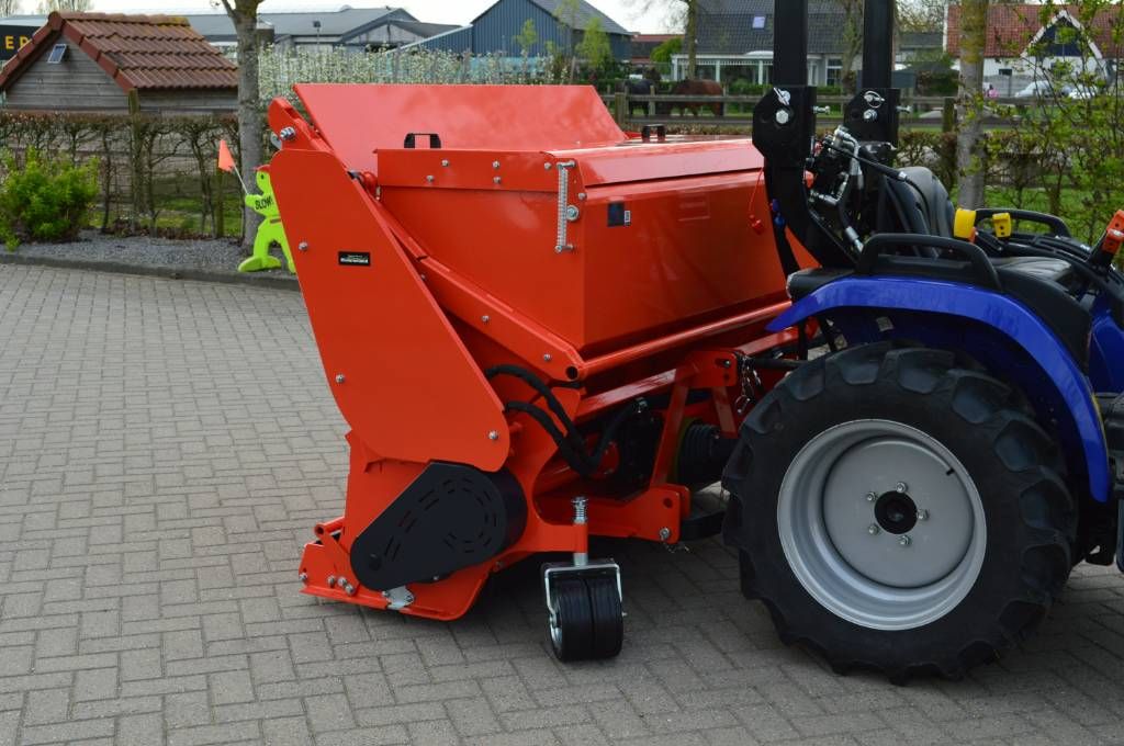 Boxer High 165 klepelmaaier met opvang, hooglosser