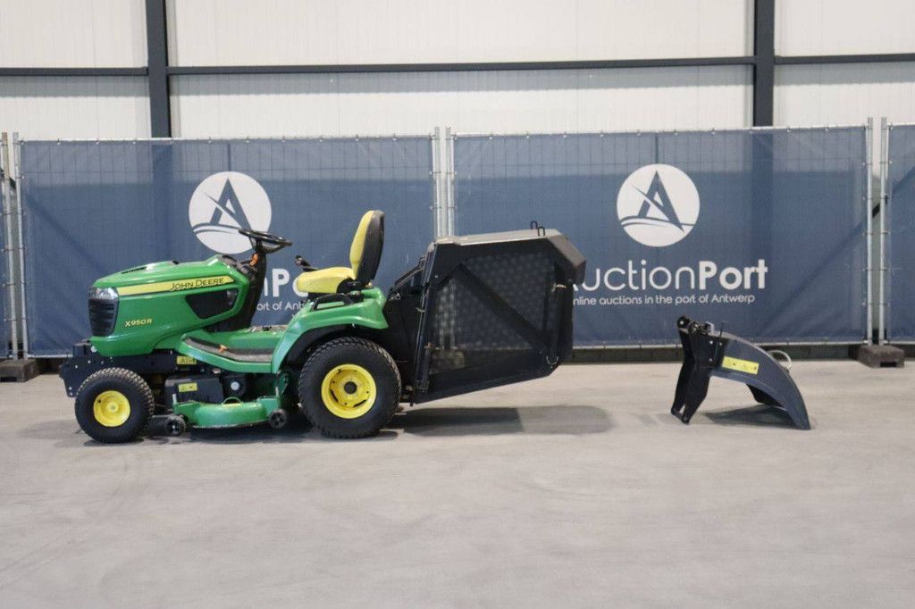 Zitmaaier John Deere X950R Diesel 2014