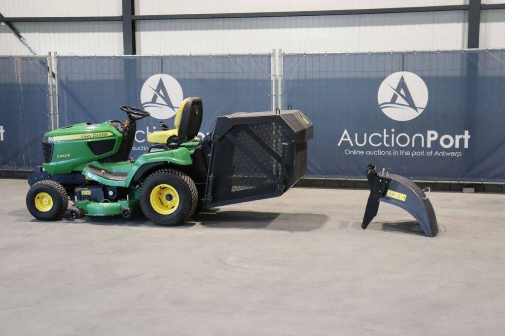 Zitmaaier John Deere X950R Diesel 2014