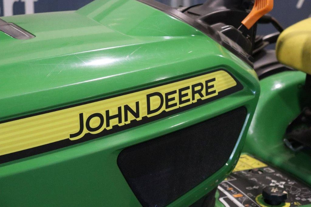 Zitmaaier John Deere X950R Diesel 2014