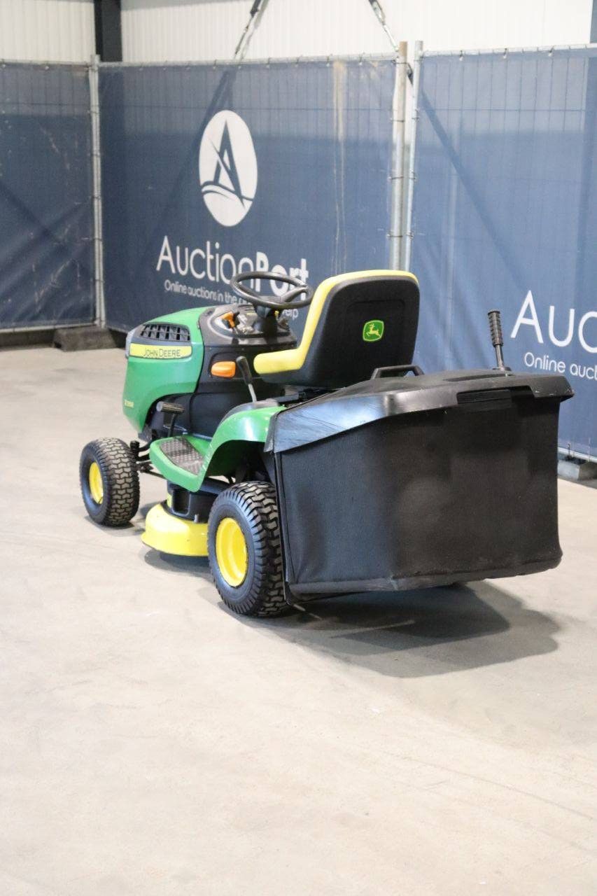 Zitmaaier John Deere X135R Benzine 2016